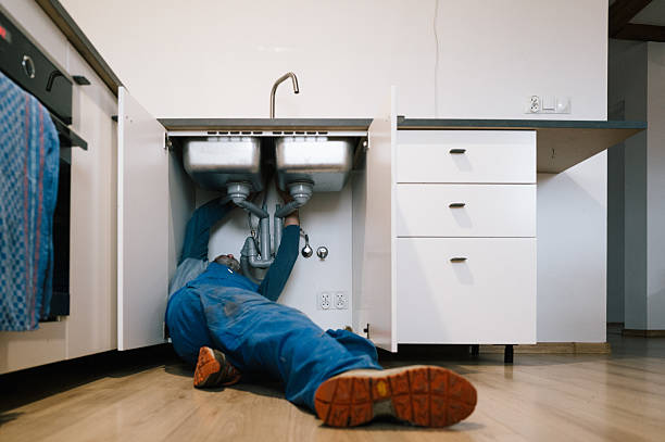 Professional Leak Detection technician working in Schodack Landing, NY